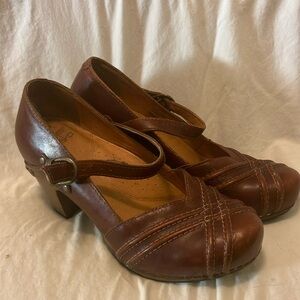 Dansko Brown Leather Mary Jane Heels with Chunky Heel